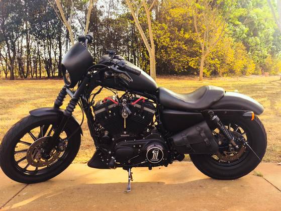 HARLEY-DAVIDSON SPORTSTER XL 883N IRON 